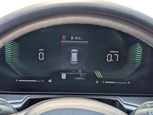 Certified 2024 Kia Sorento S FWD image 31