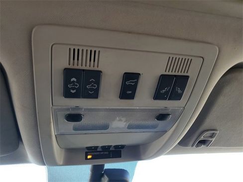 Used 2007 Chevrolet Suburban LTZ w/ LTZ Preferred Equipment Group image 21