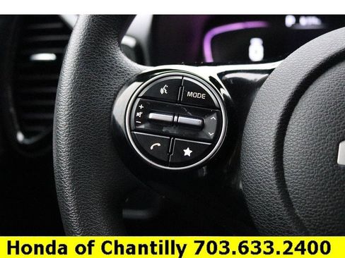 Used 2023 Kia Soul S image 12