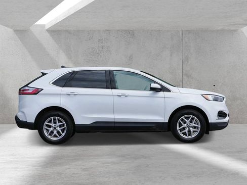 Certified 2024 Ford Edge SEL w/ Convenience Package AWD/4WD image 2
