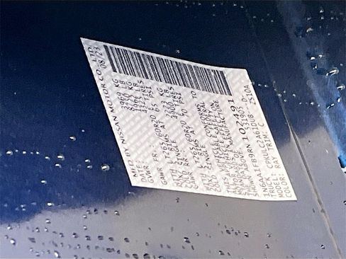 Used 2024 Nissan Titan SV w/ SV Convenience Package image 31