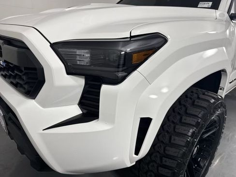 Used 2024 Toyota Tacoma TRD Sport RWD image 27