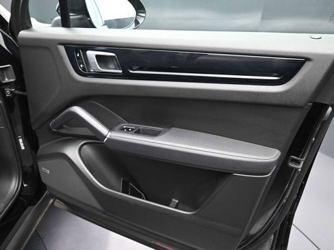 Certified 2021 Porsche Cayenne AWD/4WD image 20