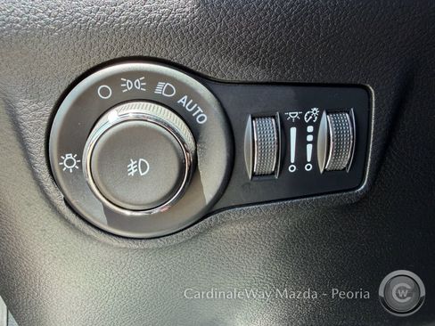 Used 2025 Jeep Compass Limited AWD/4WD image 21