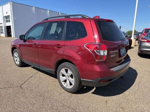 Used 2016 Subaru Forester 2.5i Premium w/ Popular Package #2 AWD/4WD image 4