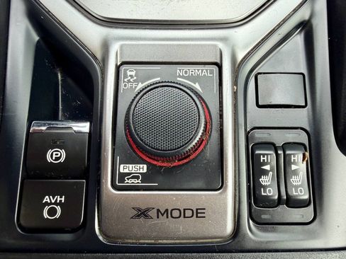 Used 2019 Subaru Forester Premium AWD/4WD image 45