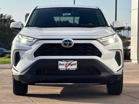 New 2025 Toyota RAV4 LE image 10
