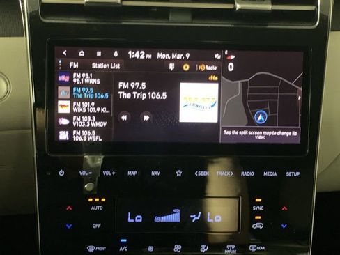 Used 2023 Hyundai Tucson Limited image 12