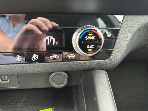 Used 2023 Mitsubishi Outlander ES image 18