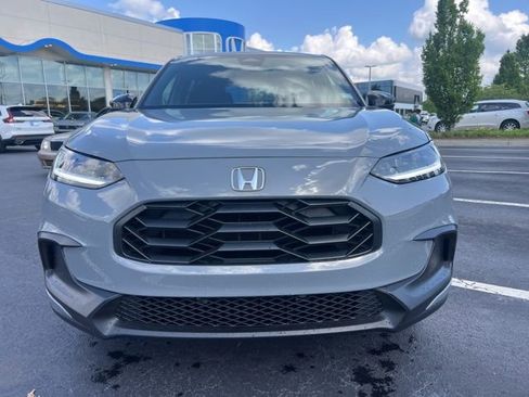Used 2024 Honda HR-V Sport image 3