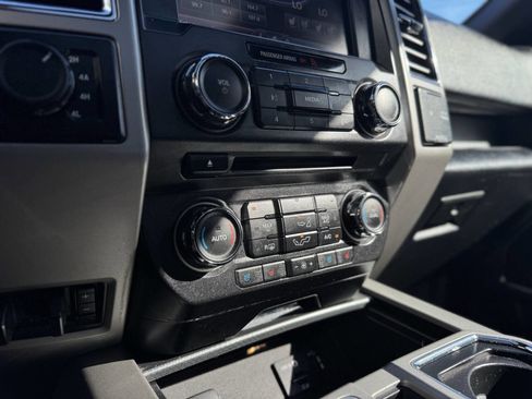 Used 2015 Ford F150 Lariat AWD/4WD image 30