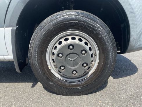 Used 2019 Mercedes-Benz Sprinter 170 image 23