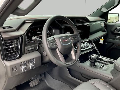 New 2025 GMC Sierra 1500 AT4 w/ AT4 Premium Package AWD/4WD image 10