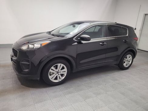 Used 2018 Kia Sportage LX FWD image 2