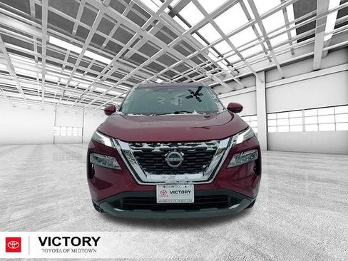 Used 2022 Nissan Rogue SV w/ SV Premium Package image 9