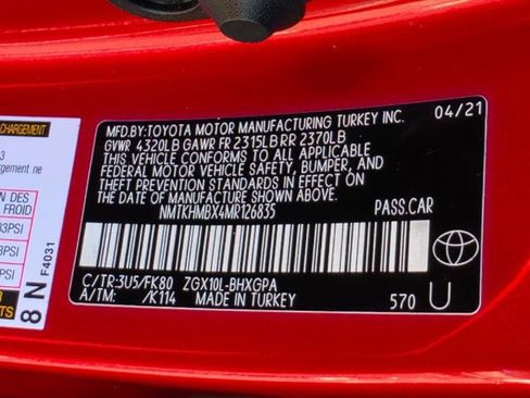 Used 2021 Toyota C-HR XLE FWD image 31