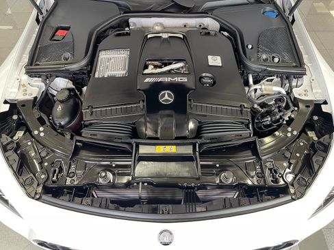 Used 2025 Mercedes-Benz AMG GT 63 image 20