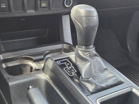 Used 2021 Toyota Tacoma SR AWD/4WD image 12