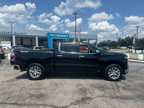 Used 2020 Chevrolet Silverado 1500 LTZ w/ LTZ Premium Package AWD/4WD image 2