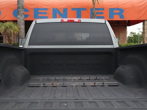 Used 2013 RAM 2500 Tradesman w/ Chrome Appearance Group AWD/4WD image 8