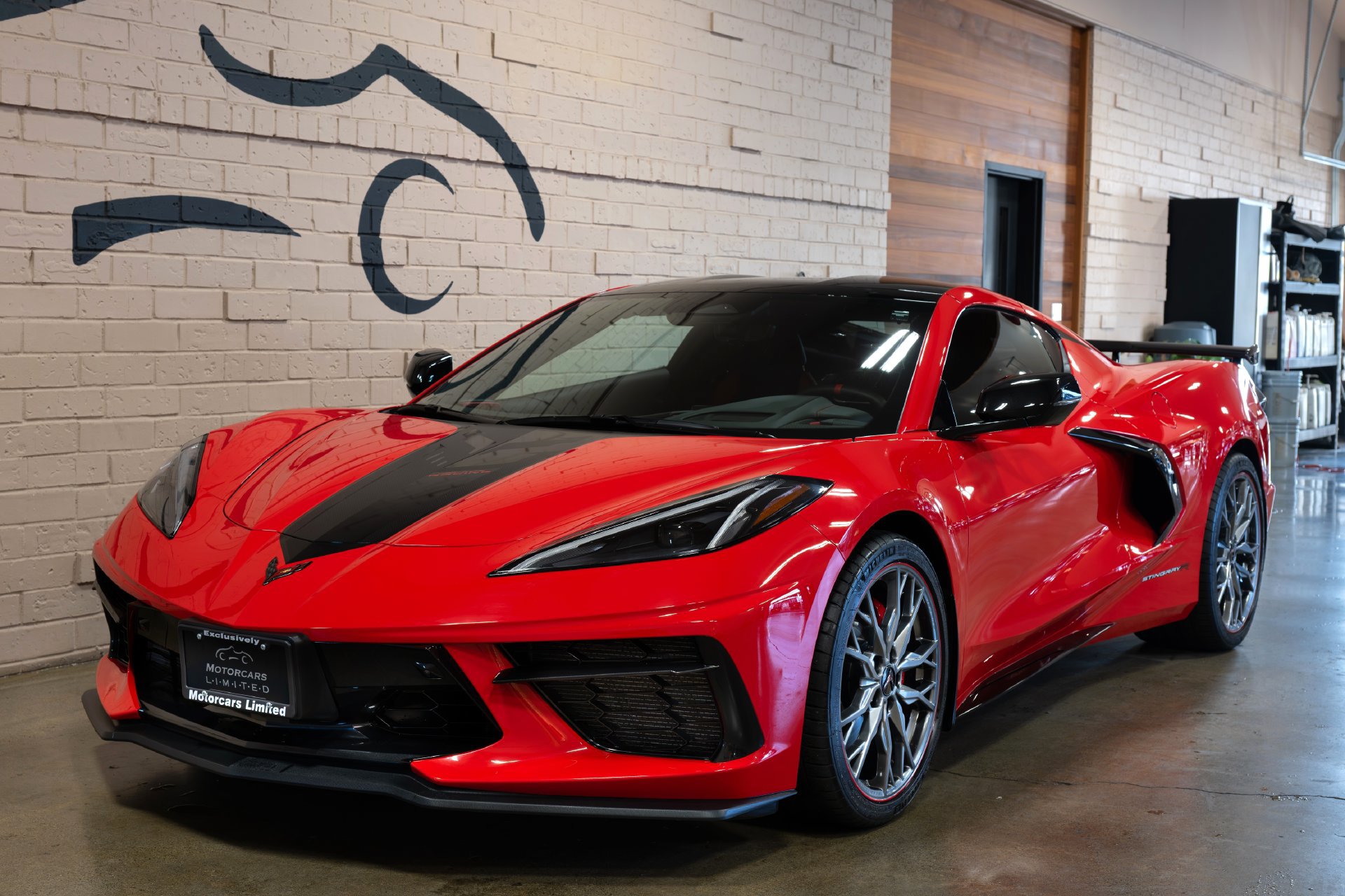 Used 2025 Chevrolet Corvette Stingray Premium Cpe w/ Z51 Performance Package RWD image 14