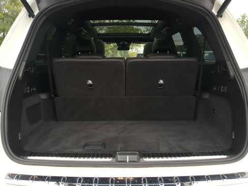 Used 2022 Mercedes-Benz GLS 450 4MATIC image 24