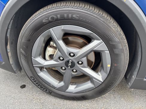 Used 2025 Kia K4 LXS image 30