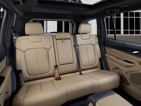 New 2026 Jeep Grand Cherokee Limited image 15