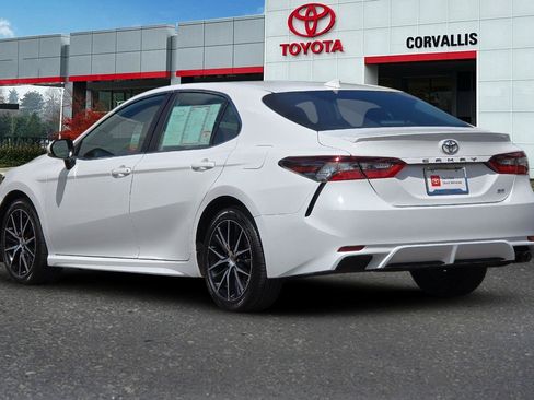 Certified 2024 Toyota Camry SE FWD image 6