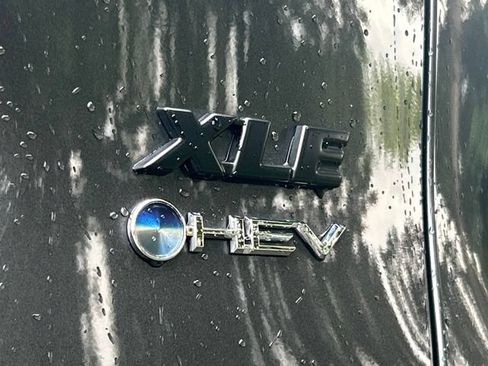 Used 2025 Toyota RAV4 XLE AWD/4WD image 12