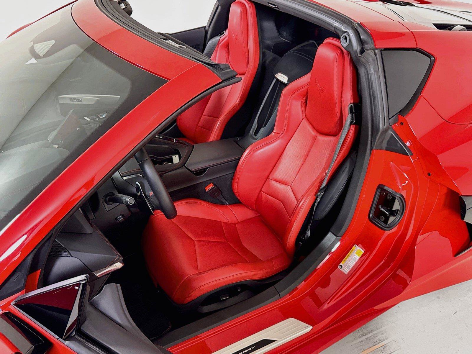 Used 2025 Chevrolet Corvette Stingray Coupe w/ 1LT RWD image 13