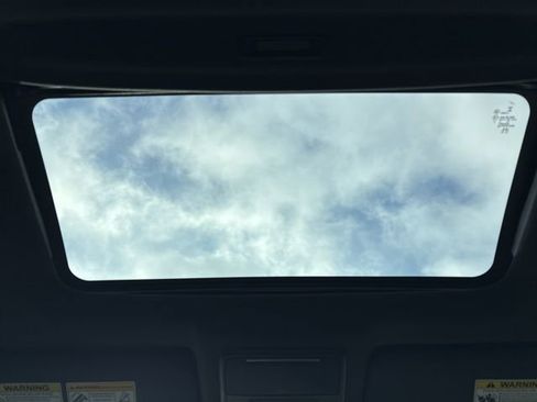 Used 2025 Honda CR-V Sport image 17