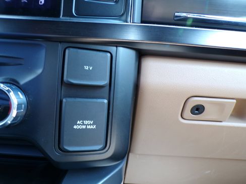 Used 2023 Ford F250 Lariat image 17