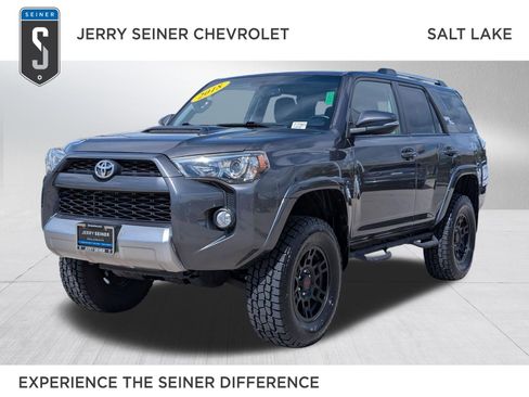 Used 2018 Toyota 4Runner TRD Off-Road Premium AWD/4WD image 1