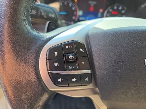 Used 2020 Ford Explorer Limited RWD image 26