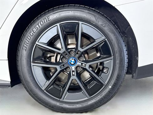 Certified 2023 BMW i4 eDrive35 w/ Premium Package image 32