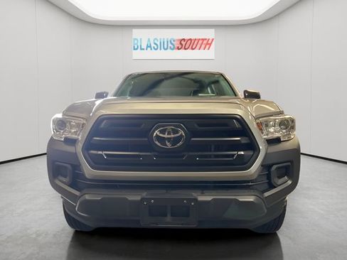 Used 2019 Toyota Tacoma SR RWD image 8