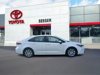 Used 2024 Toyota Corolla LE video 2