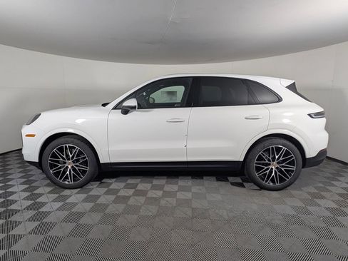New 2026 Porsche Cayenne image 2