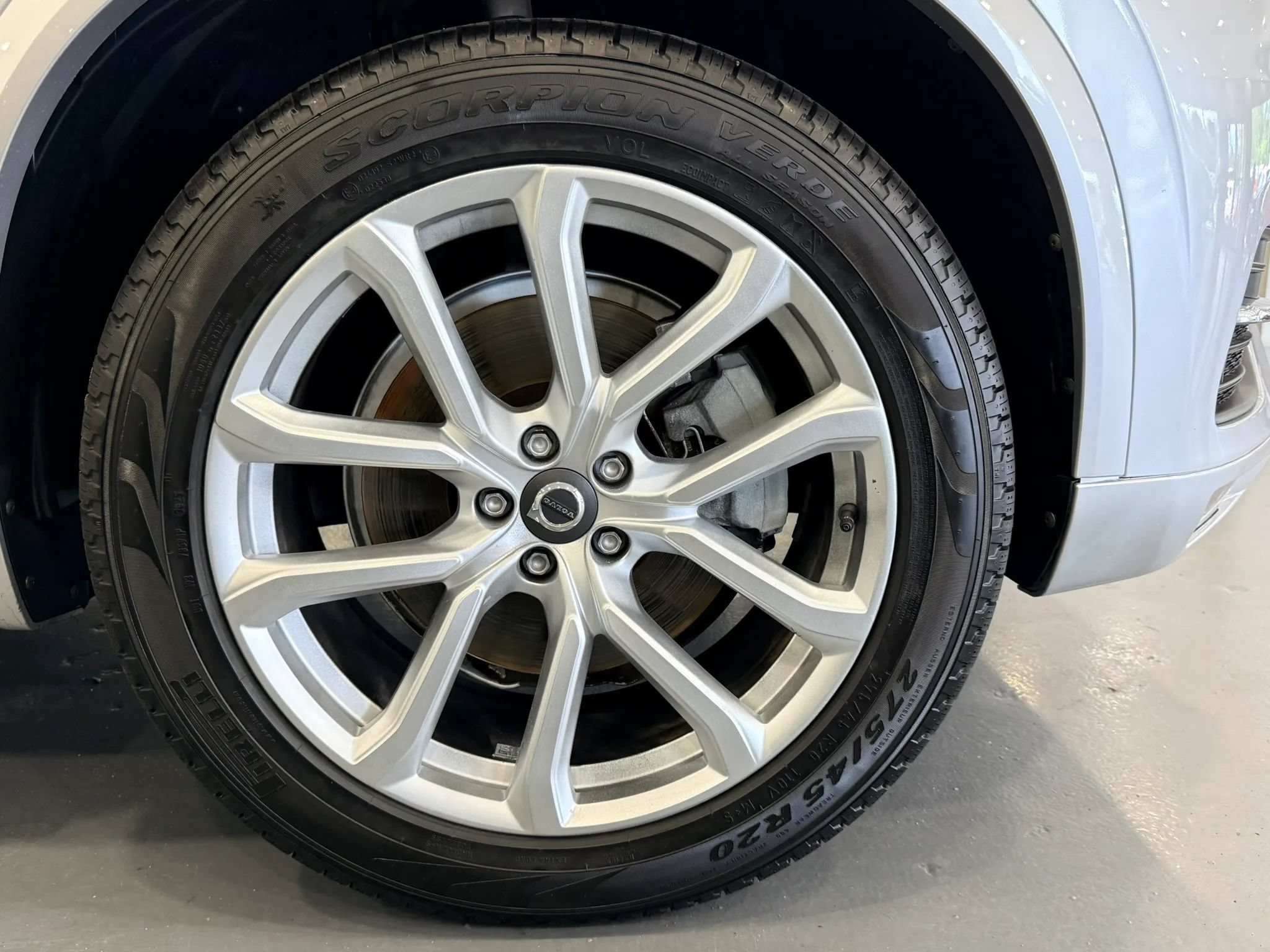 Used 2019 Volvo XC90 T5 Momentum FWD image 46
