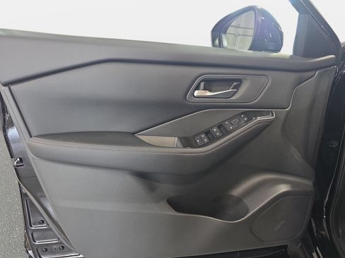 New 2026 Nissan Rogue SV FWD image 26