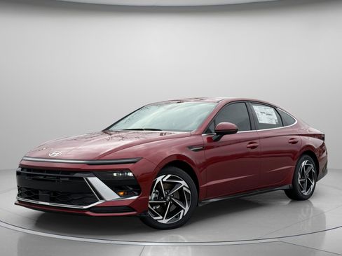 New 2026 Hyundai Sonata SEL FWD image 3