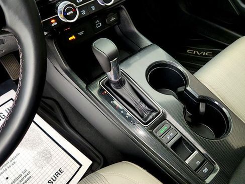 Used 2024 Honda Civic EX image 18