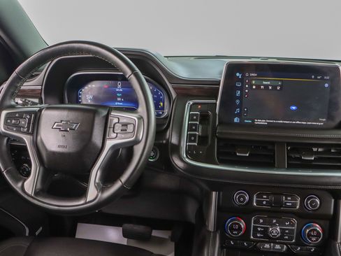 Used 2023 Chevrolet Tahoe Z71 w/ Luxury Package image 18