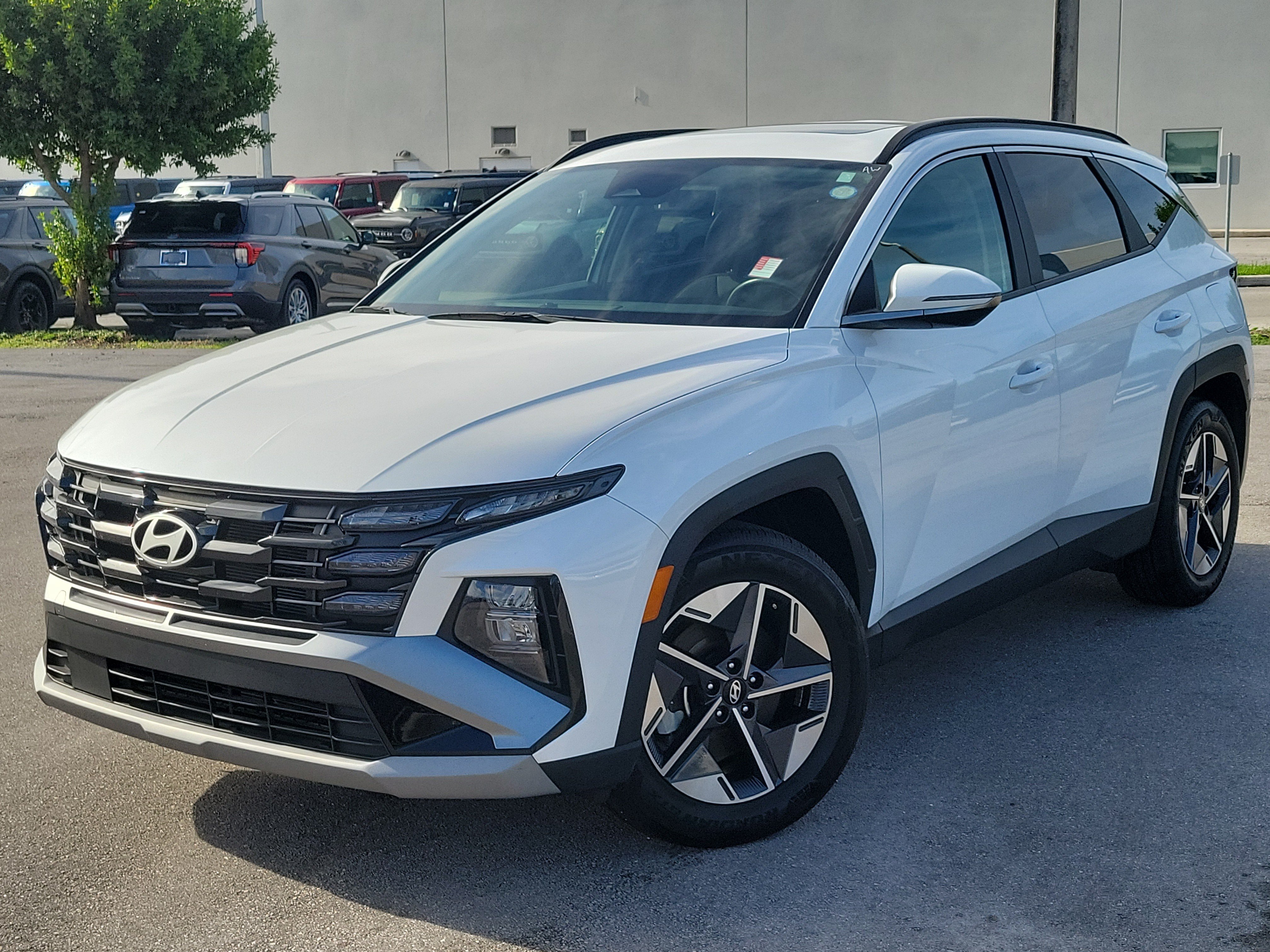 Used 2025 Hyundai Tucson SEL FWD image 38