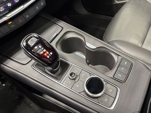 Used 2024 Cadillac XT4 Sport image 37