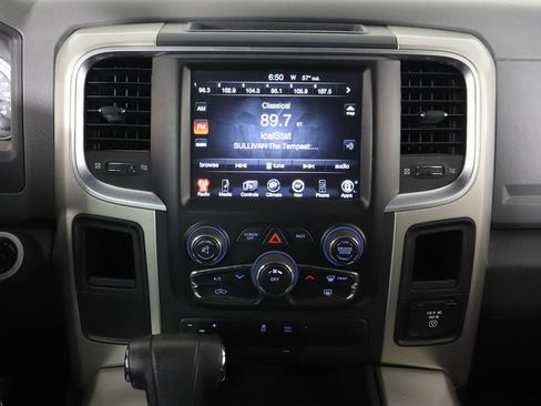 Used 2013 RAM 1500 Classic SLT RWD image 27