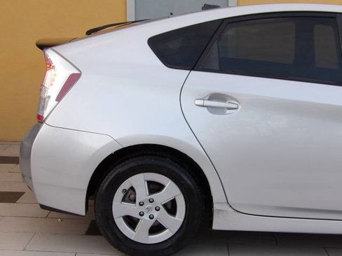 Used 2011 Toyota Prius Two image 9