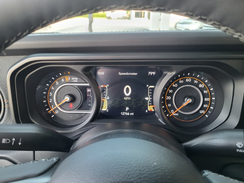 Used 2026 Jeep Gladiator Mojave AWD/4WD image 24