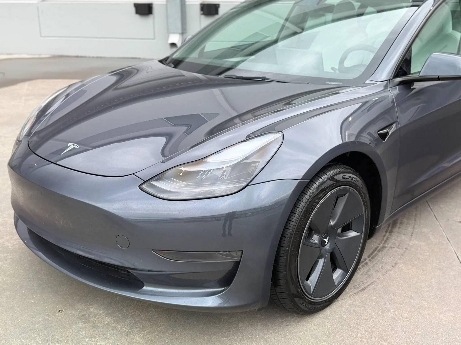 Used 2023 Tesla Model 3 Standard Range RWD image 2